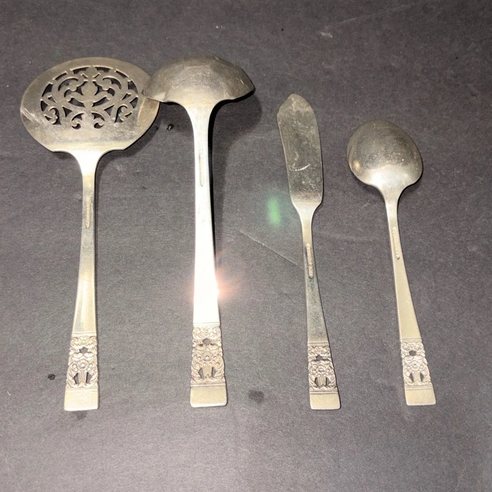 Vtg Oneida~Community 1936 Coronation Serving Set 4 PCs Ladel/Spoon/Slotted Spoon